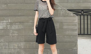 女黑西服五分裤搭配推荐（女黑西服五分裤搭配推荐图）