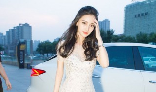 白色连衣裙夏天穿搭 白色连衣裙夏天穿搭女
