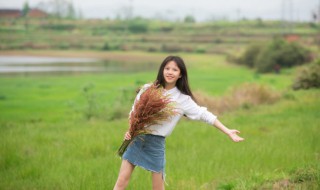 运动裙子穿搭（运动裙子穿搭技巧）