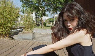 女生夏天穿搭推荐（夏季女生必备穿搭单品）